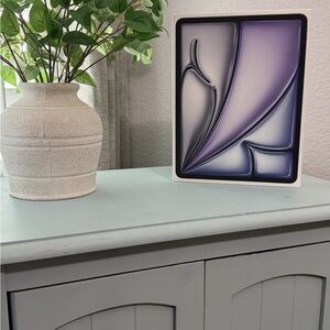 Brand New iPad Air 13-inch (M3)